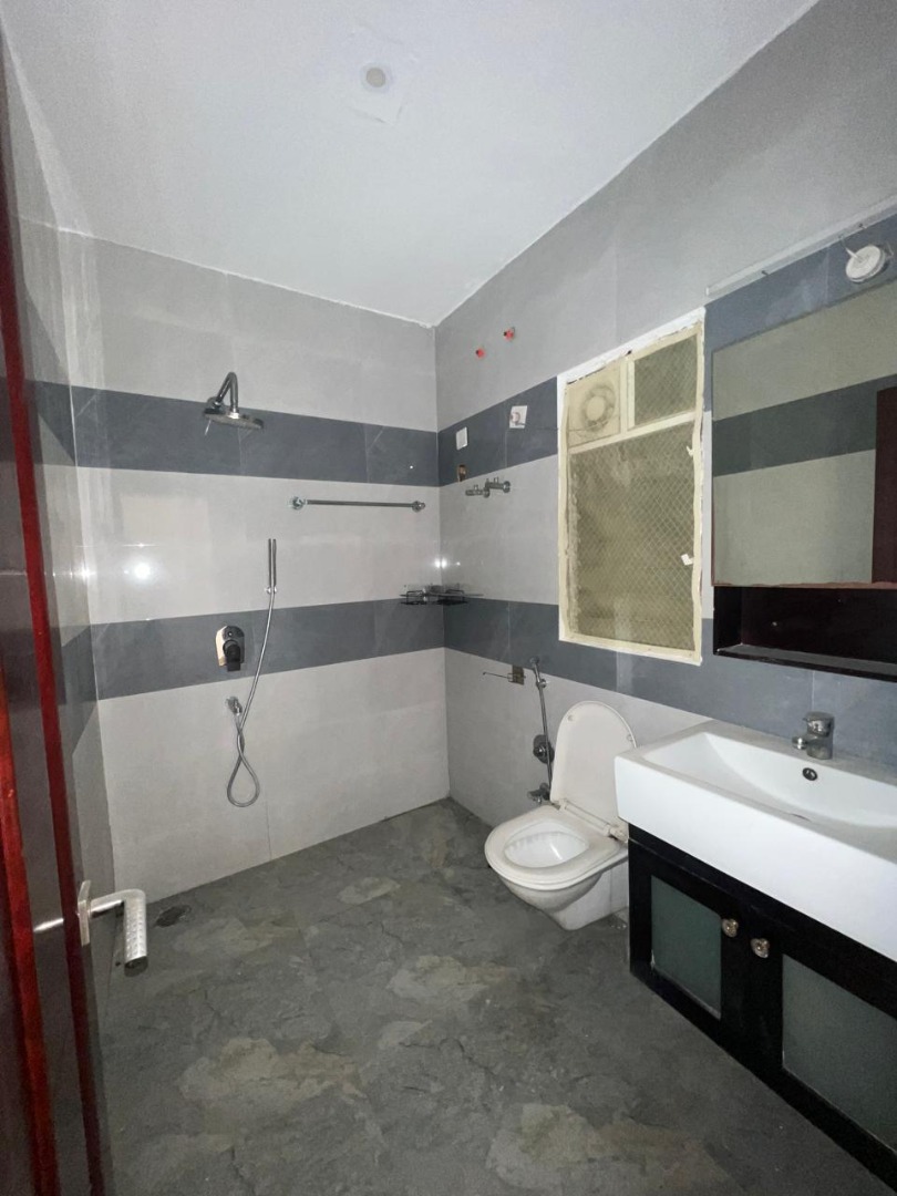 Semi Furnished 3bhk in Tarun Nagar, Guwahati, Assam, India for Rent